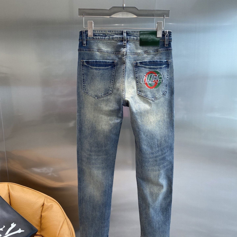 G*u*i jeans